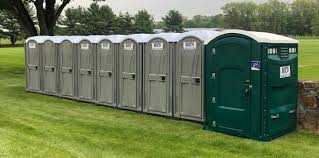 Best Portable Shower Rental  in Hales Corners, WI